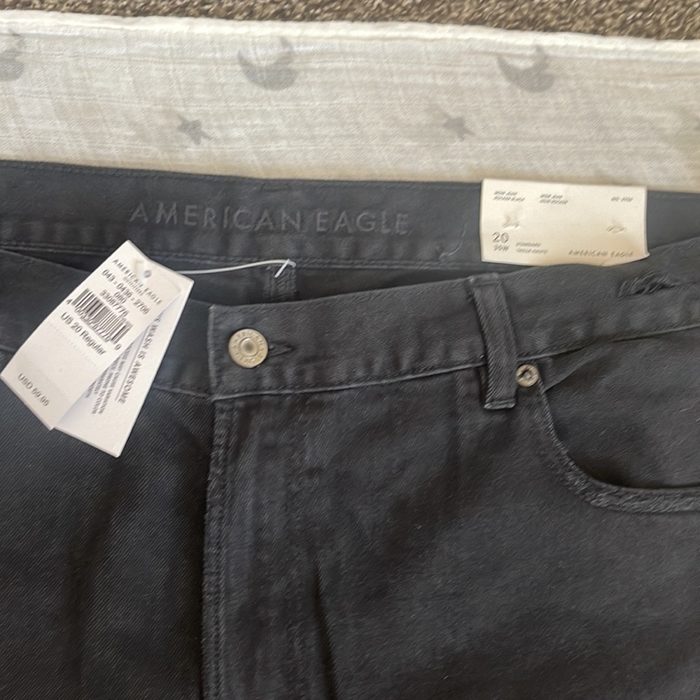 Jeans - Picture 2 of 3